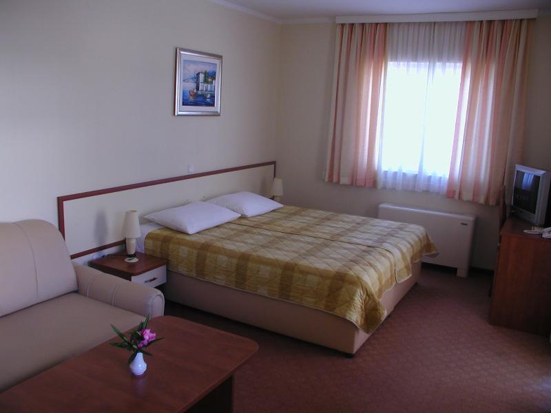 Hotel Agava Neum Exteriör bild
